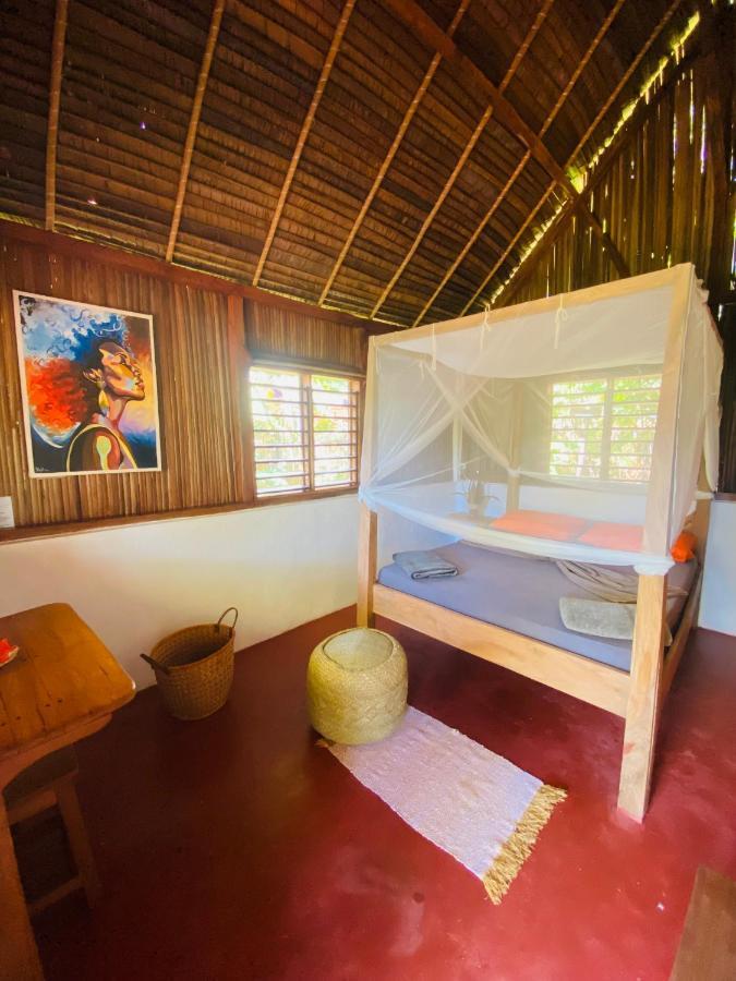 Tamarin Lodge Ampangorinana Exterior foto