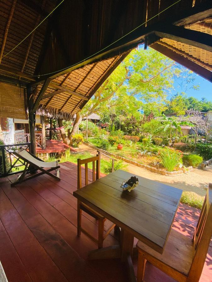Tamarin Lodge Ampangorinana Exterior foto