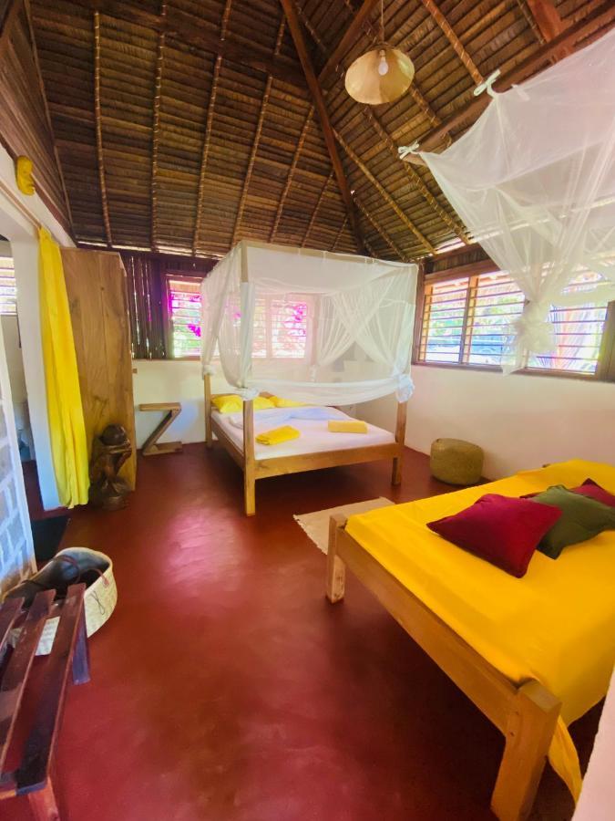 Tamarin Lodge Ampangorinana Exterior foto