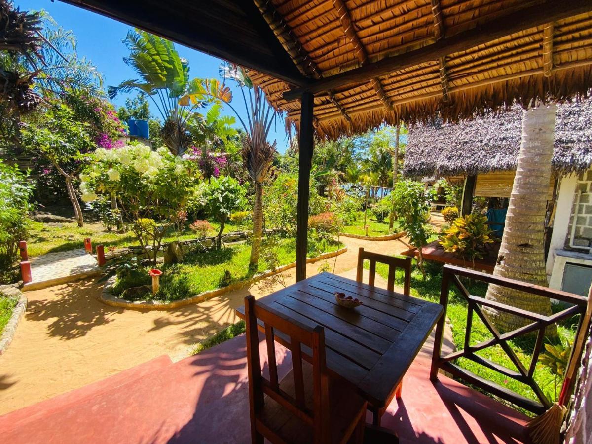 Tamarin Lodge Ampangorinana Exterior foto